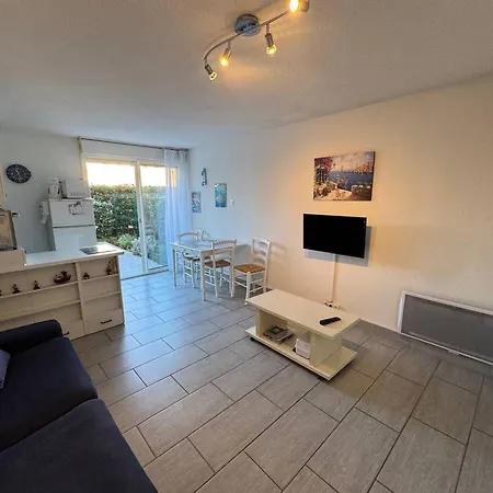 T2 Avec Parking Et Animaux Admis, Capacite 4, Cap D'agde - Fr-1-749-83 Апартаменти Агд
